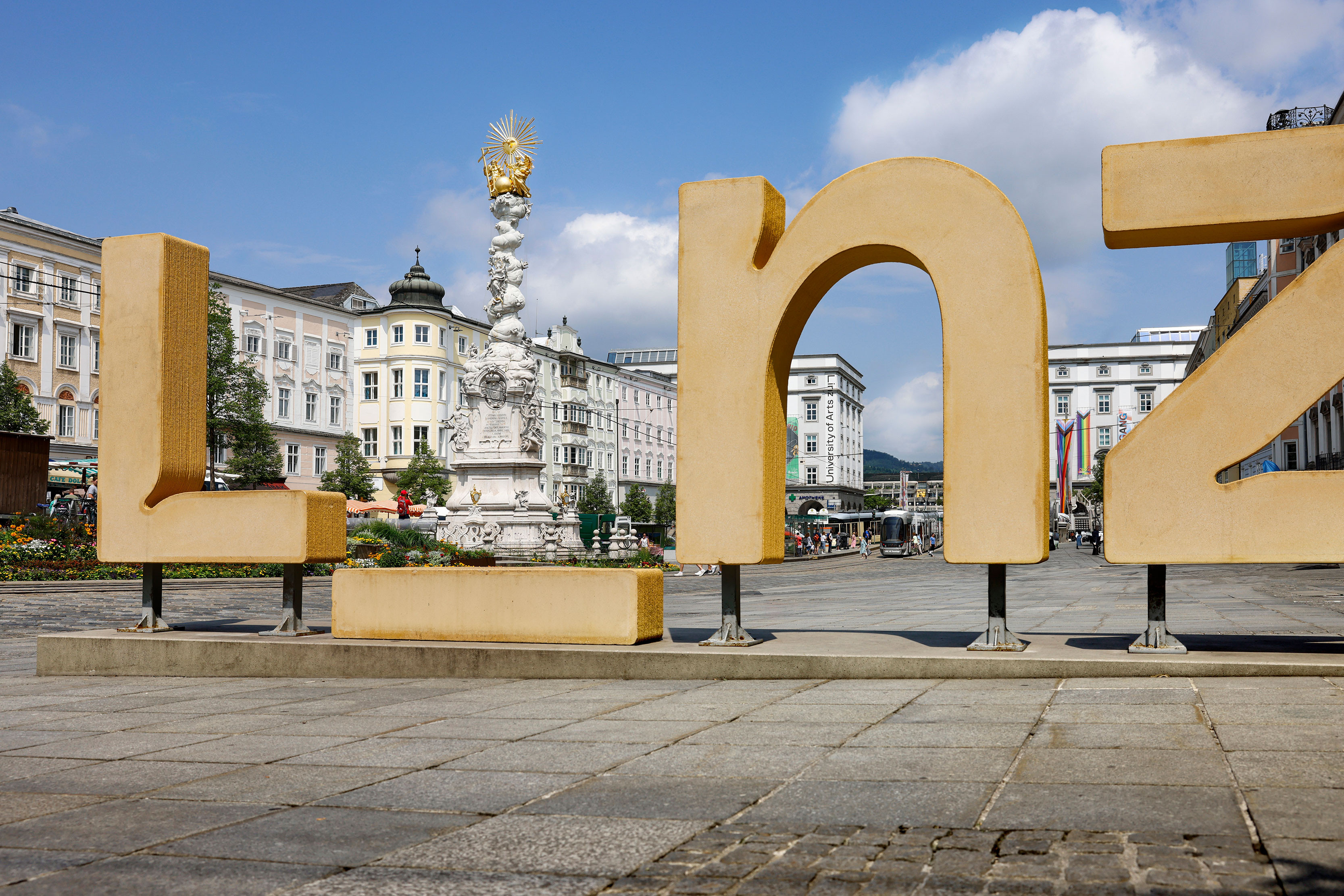 Die Stadt Linz als Arbeitgeberin und Drehscheibe für den Wirtschaftsstandort